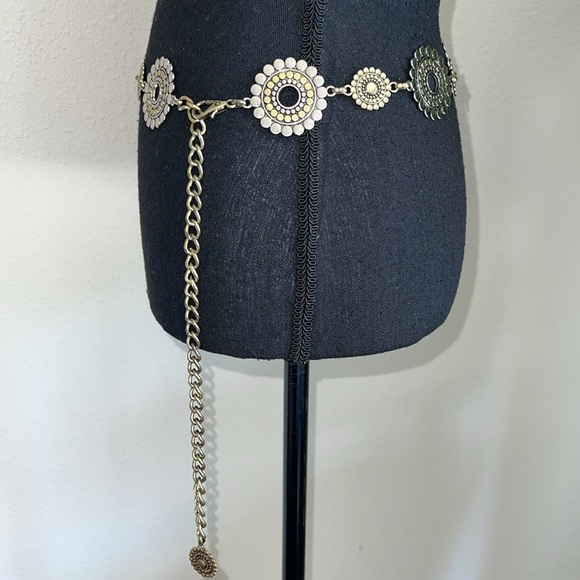 Women’s Chainlink Silver Gold Tone Reversible Floral Details Belt 70s Look Feel - Picture 5 of 15